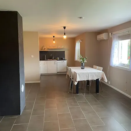Apartment Slinningen With Free Parking Alesund