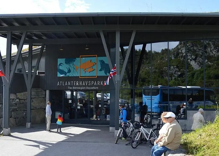 Slinningen With Free Parking 아파트 *